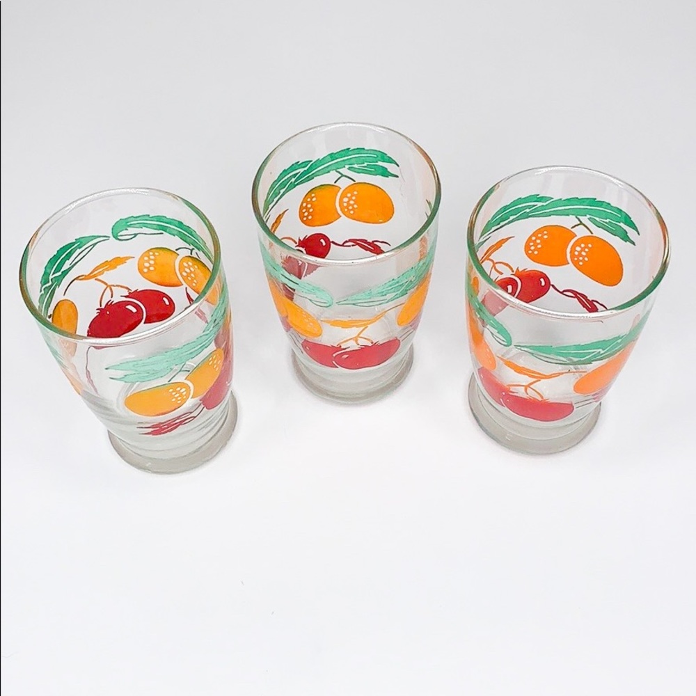 VINTAGE glassware cups | EUC